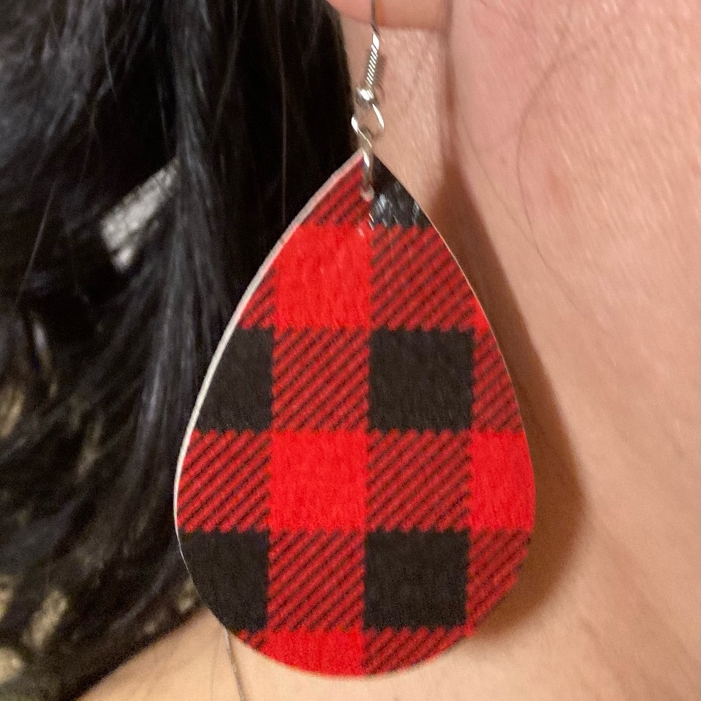 HONEY AND ROSES Women's Valentine's Day Plaid Earrings, Great Jewelry Gifts! - Picture 3 of 5